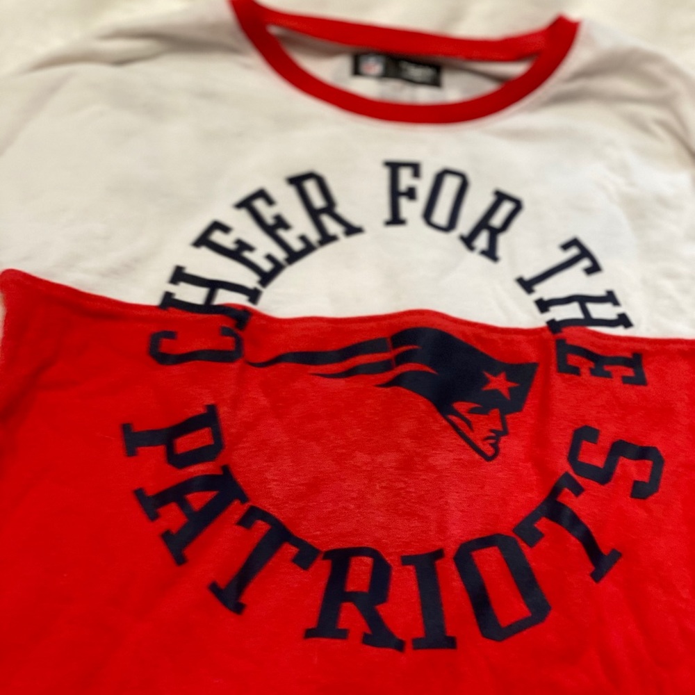 Patriots long sleeve shirt size 6/7